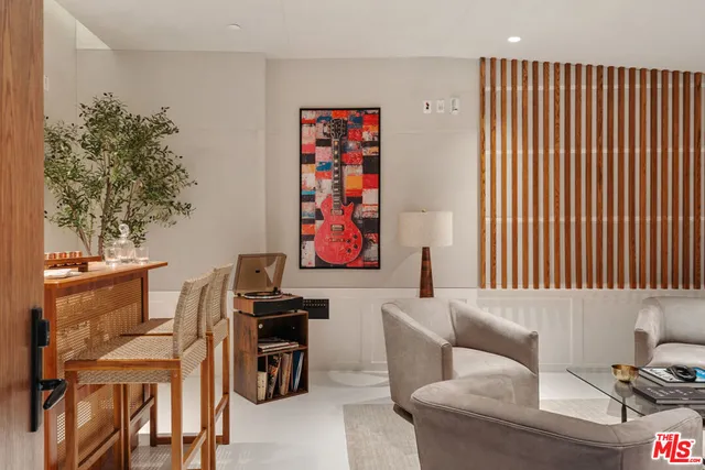 $1,579,000 | 500 Molino Street, Unit 101, Los Angeles, CA 90013