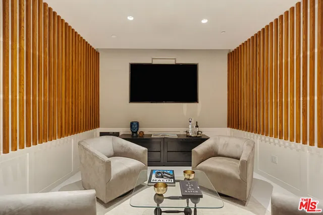 $1,579,000 | 500 Molino Street, Unit 101, Los Angeles, CA 90013