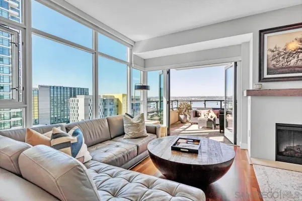$7,450 | 1205 Pacific Highway, Unit 1706, San Diego, CA 92101