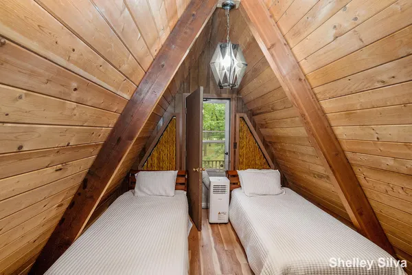 $399,900 | 270 North Jack Pine Road, Fountain, MI 49410