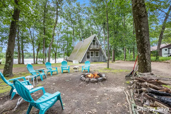 $399,900 | 270 North Jack Pine Road, Fountain, MI 49410