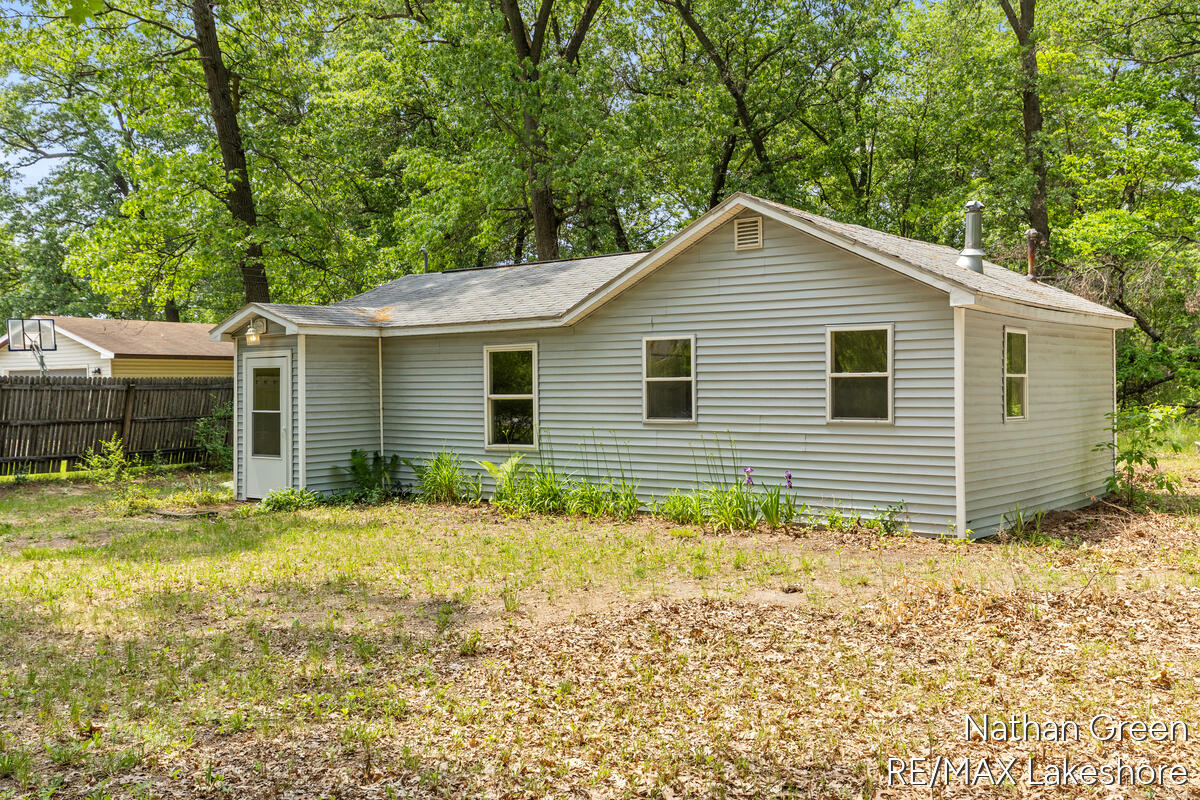 1267 Chatterson Road Muskegon, MI 49442 - Photo 3 of 19 1267-Chatterson_003
