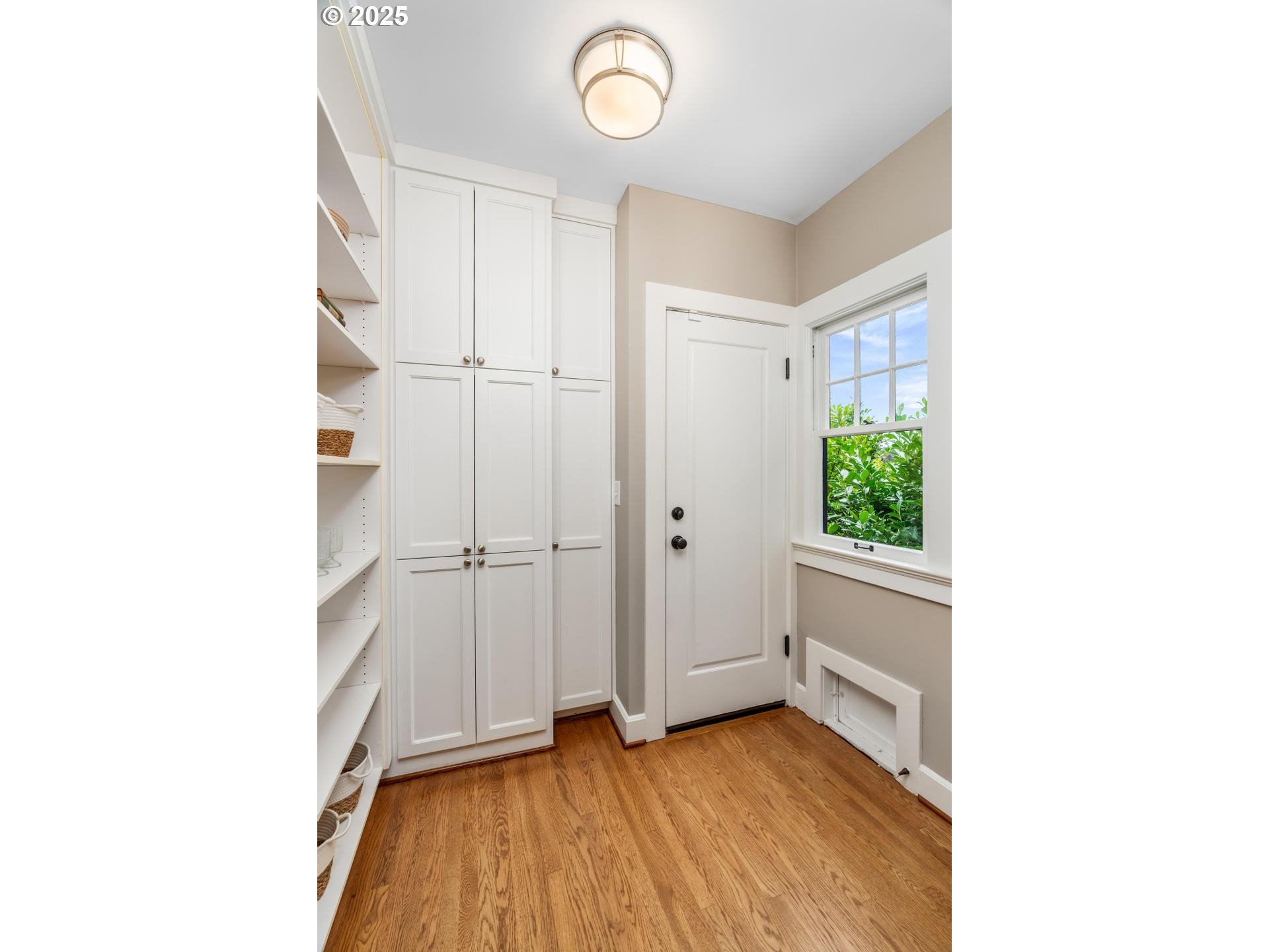 2612 Southwest Talbot Road Portland, OR 97201 - Photo 13 of 48 Gallery Image 13