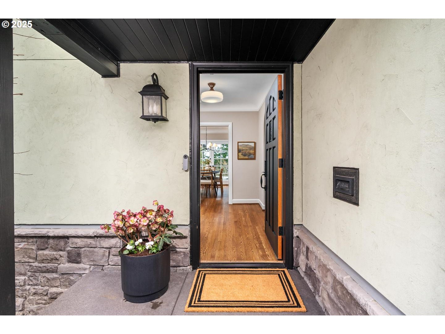 2612 Southwest Talbot Road Portland, OR 97201 - Photo 2 of 48 Gallery Image 2