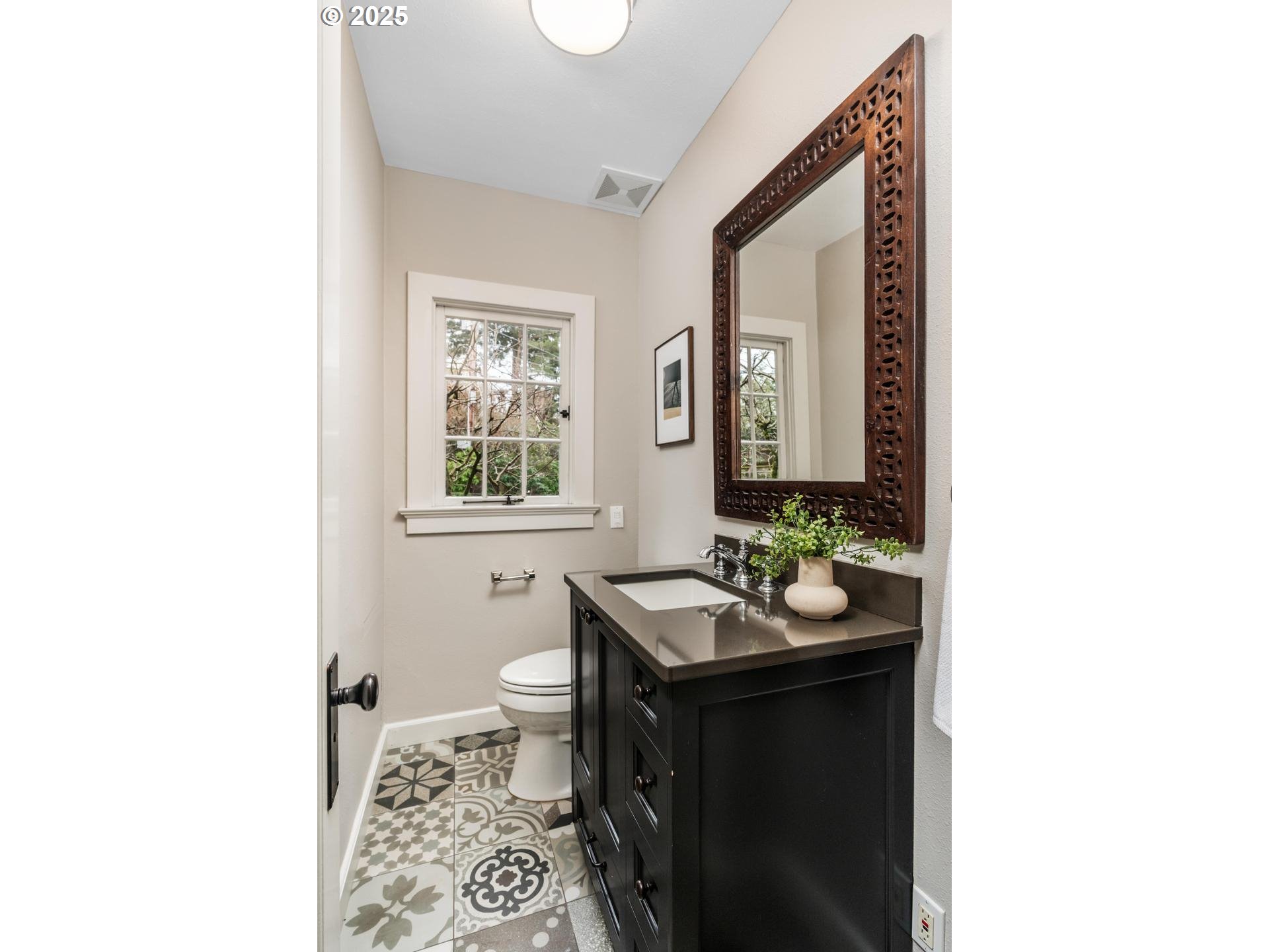 2612 Southwest Talbot Road Portland, OR 97201 - Photo 21 of 48 Gallery Image 21