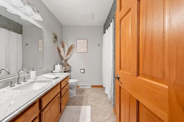 $569,900 | 127 Channel Trace, Shawano, WI 54166