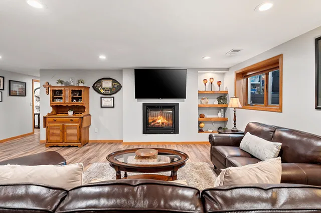 $569,900 | 127 Channel Trace, Shawano, WI 54166