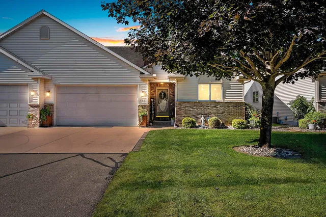 $569,900 | 127 Channel Trace, Shawano, WI 54166