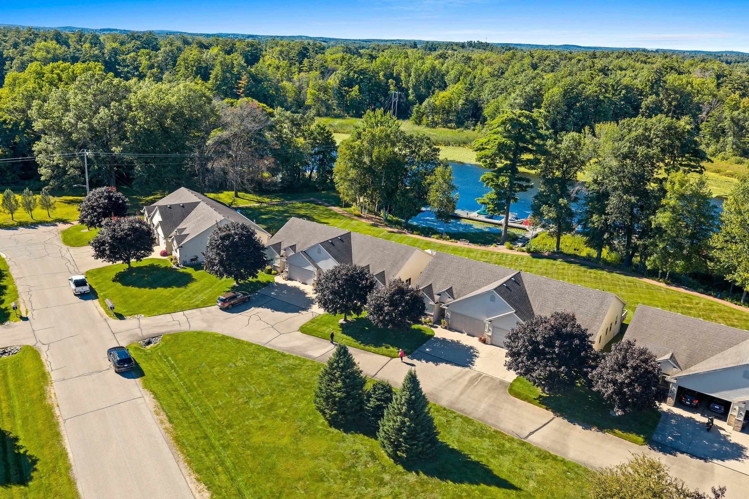 127 Channel Trace Shawano, WI 54166 - Photo 7 of 68