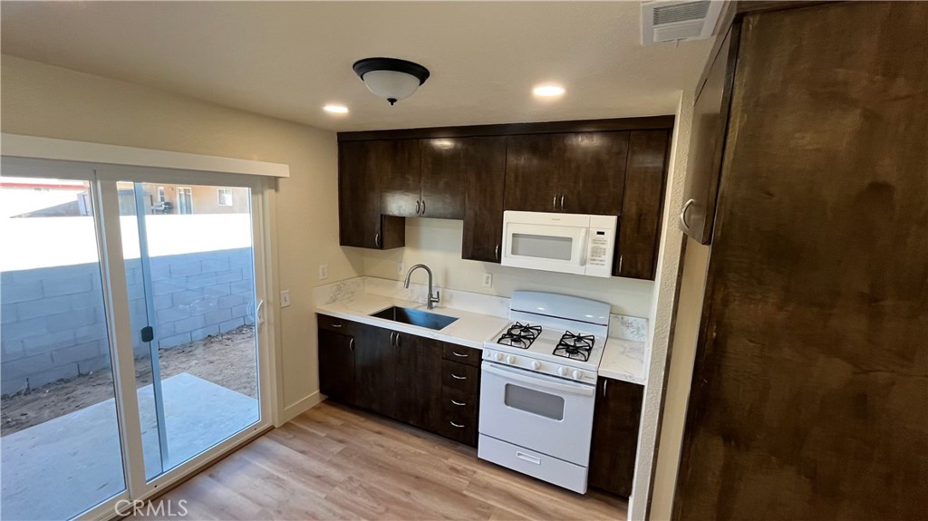 12426 Central Road Apple Valley, CA 92308 - Photo 4 of 8