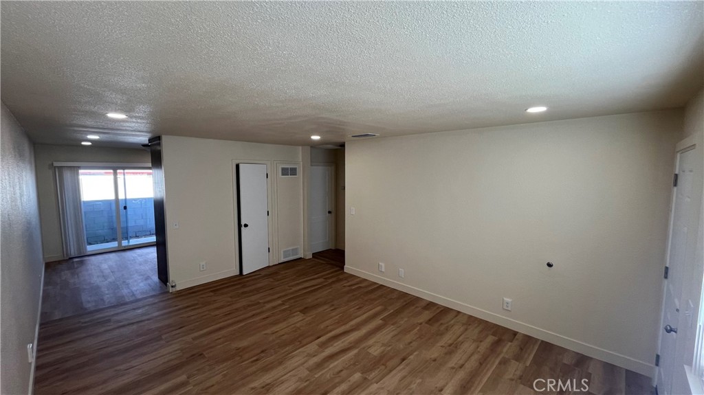 12426 Central Road Apple Valley, CA 92308 - Photo 5 of 8