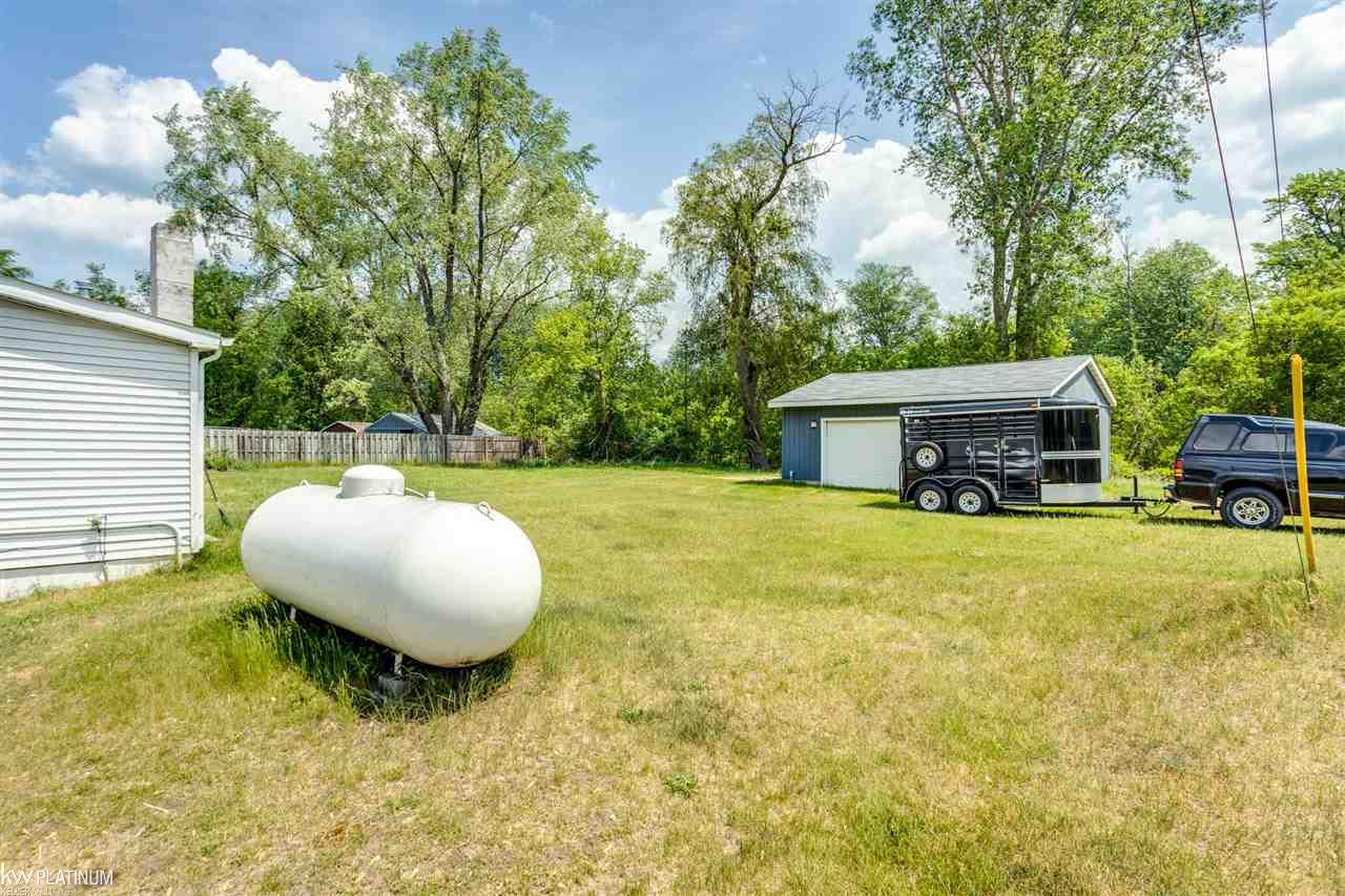 5574 Tice Road Fort Gratiot, MI 48059 - Photo 5 of 24 Gallery Image 5