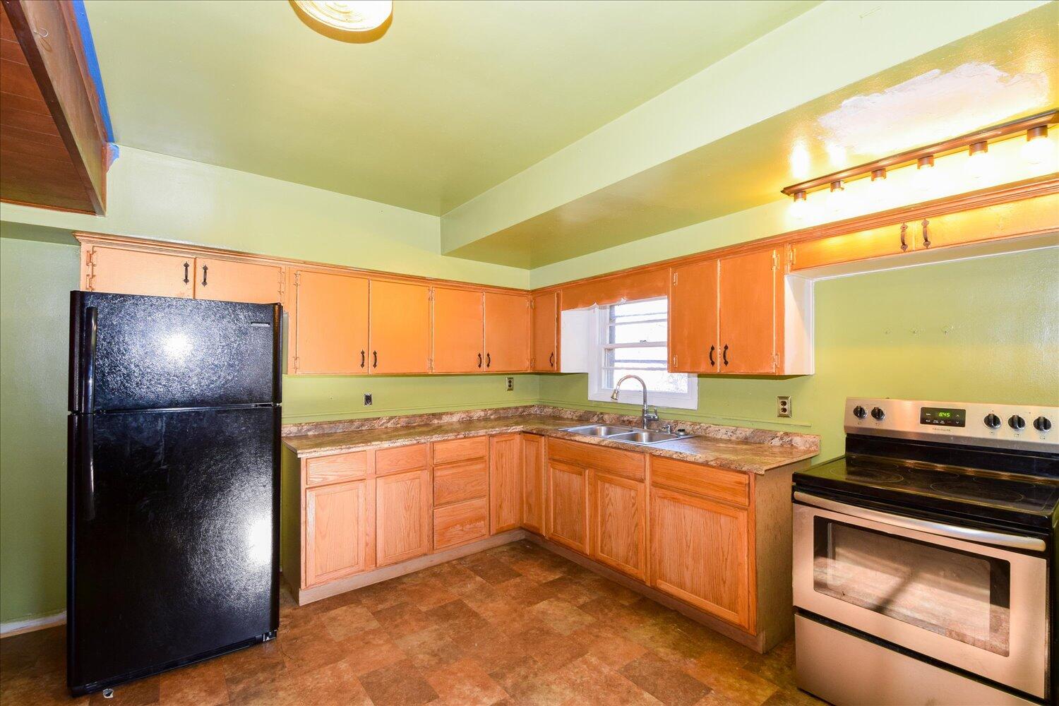 3913 Plantation Road Northeast Roanoke, VA 24012 - Photo 6 of 22 06-3913 Plantation-6