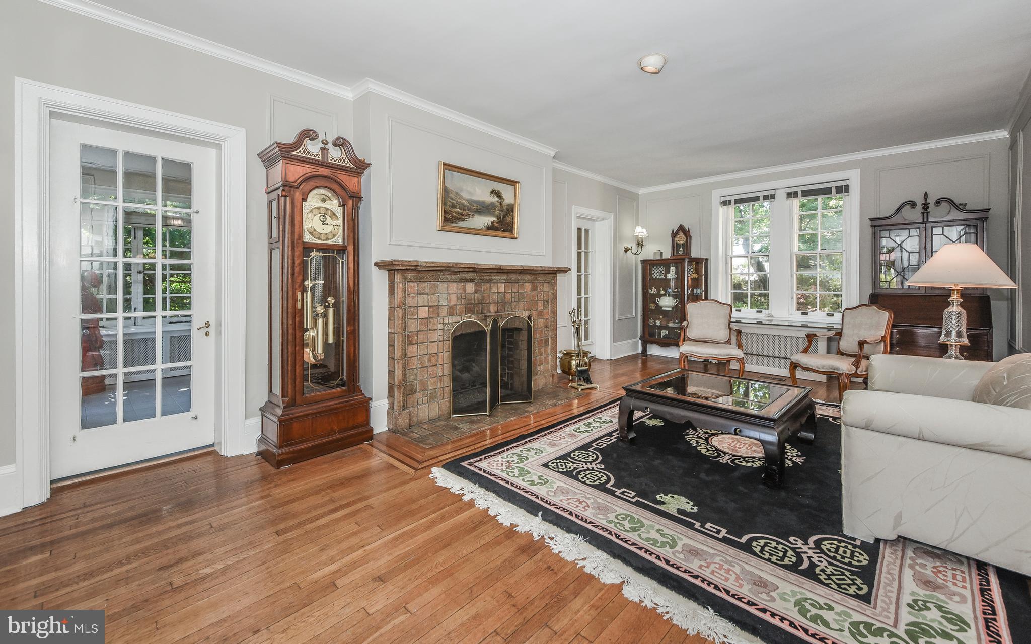 401 Vernon Road Jenkintown, PA 19046 - Photo 14 of 48 Living Room
