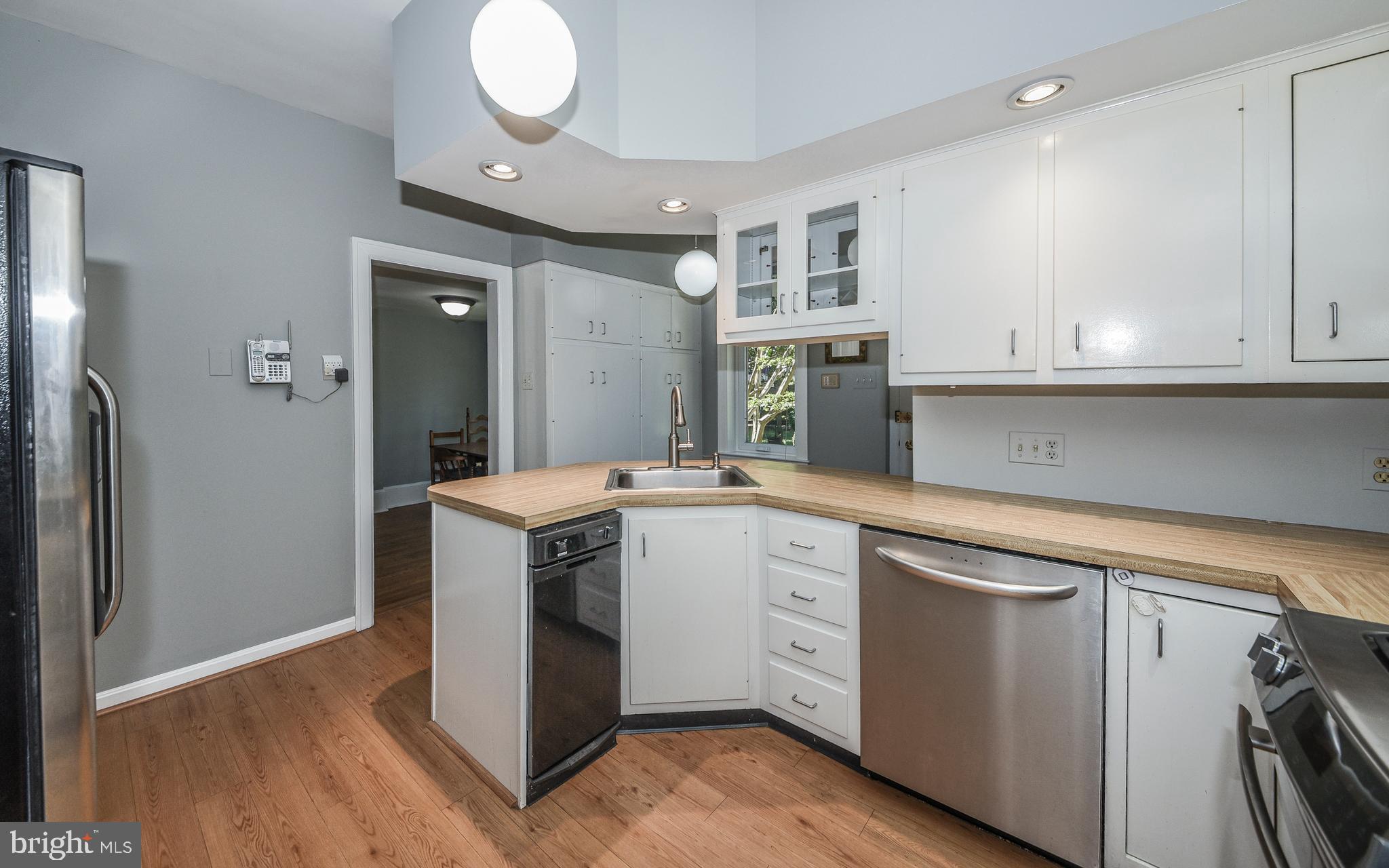 401 Vernon Road Jenkintown, PA 19046 - Photo 20 of 48 Kitchen