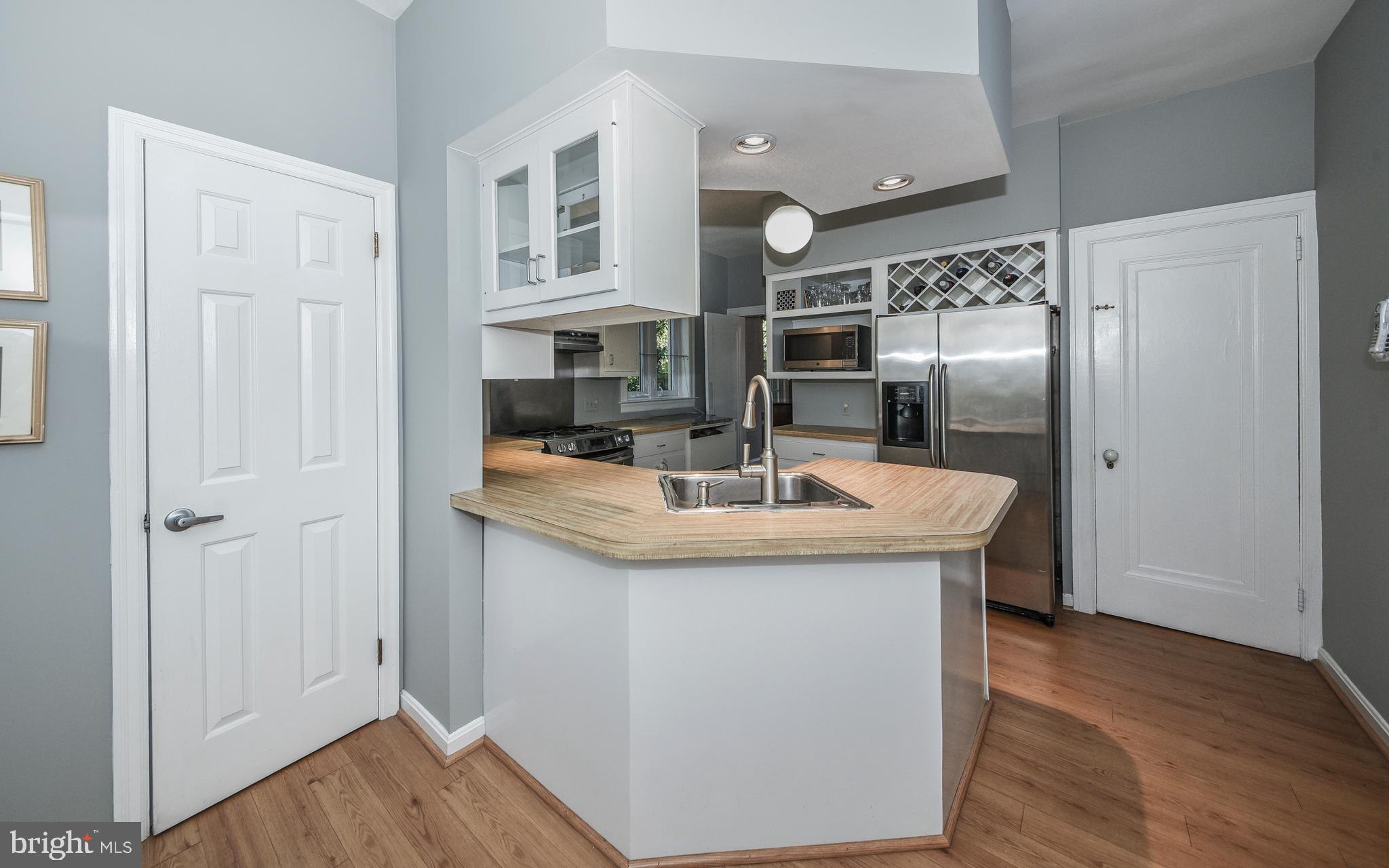 401 Vernon Road Jenkintown, PA 19046 - Photo 21 of 48 Kitchen