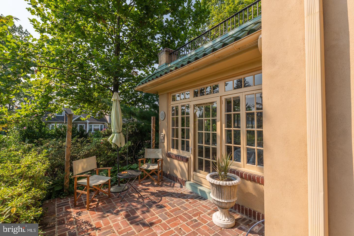 401 Vernon Road Jenkintown, PA 19046 - Photo 5 of 48 Front Patio