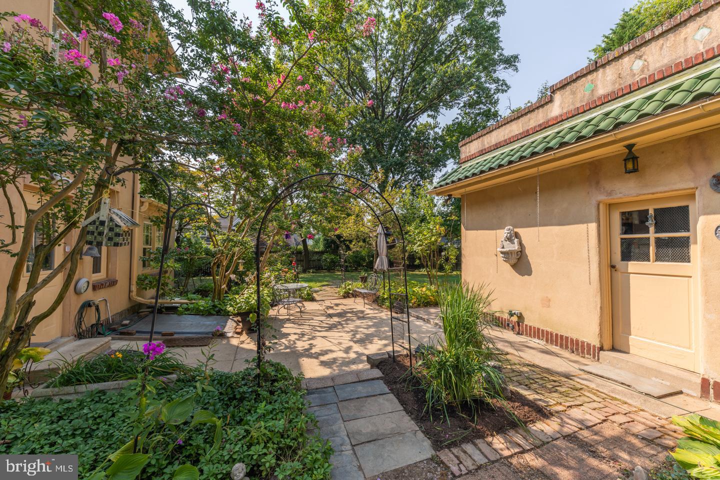 401 Vernon Road Jenkintown, PA 19046 - Photo 7 of 48 Back Patio