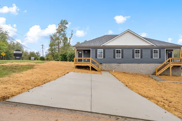 $1,350 | 101 B Cayce Avenue, Hopkinsville, KY 42240