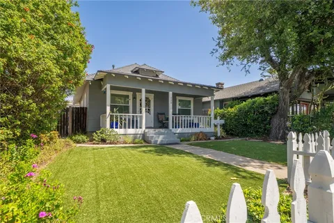 $1,100,000 | 124 North Vista Bonita Avenue, Glendora, CA 91741