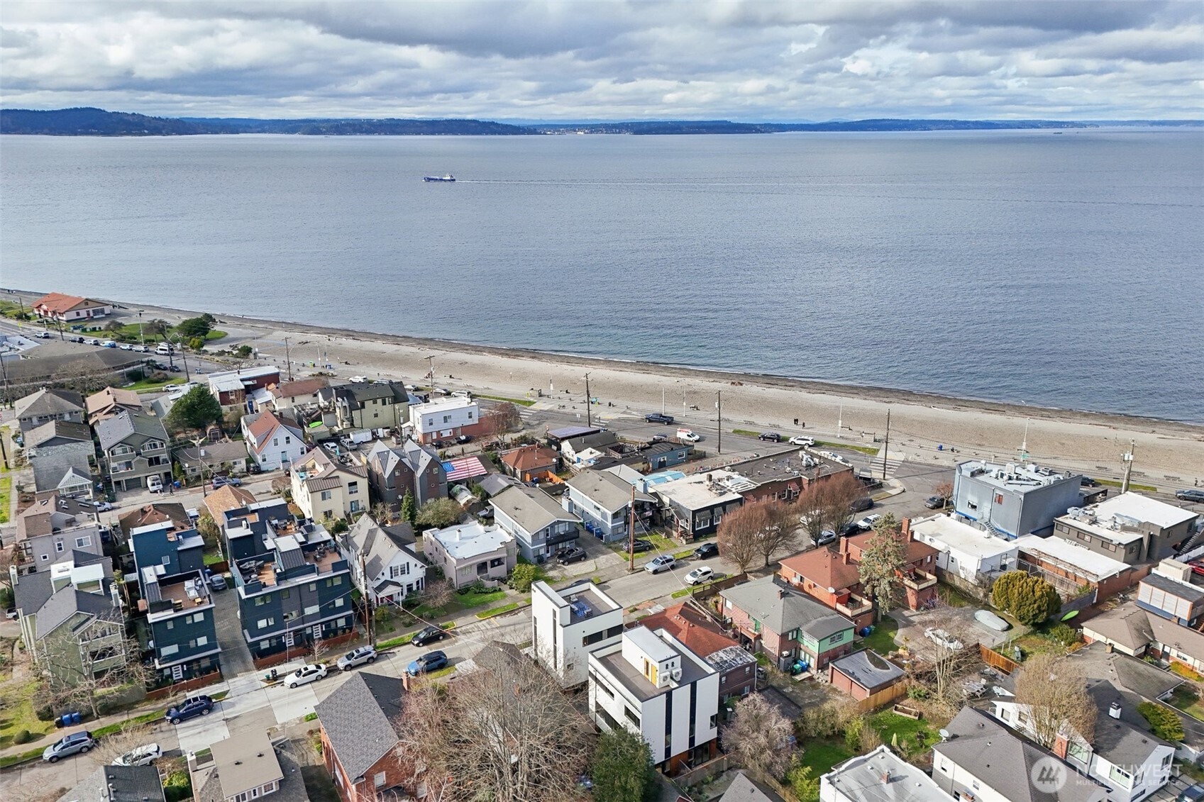 2626 58th Avenue Southwest, Unit B Seattle, WA 98116 - Photo 25 of 40