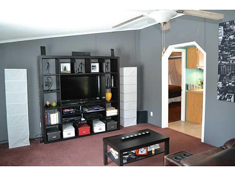 43 Old Ferry Road Wiscasset, ME 04578 - Photo 11 of 16 Living Room.