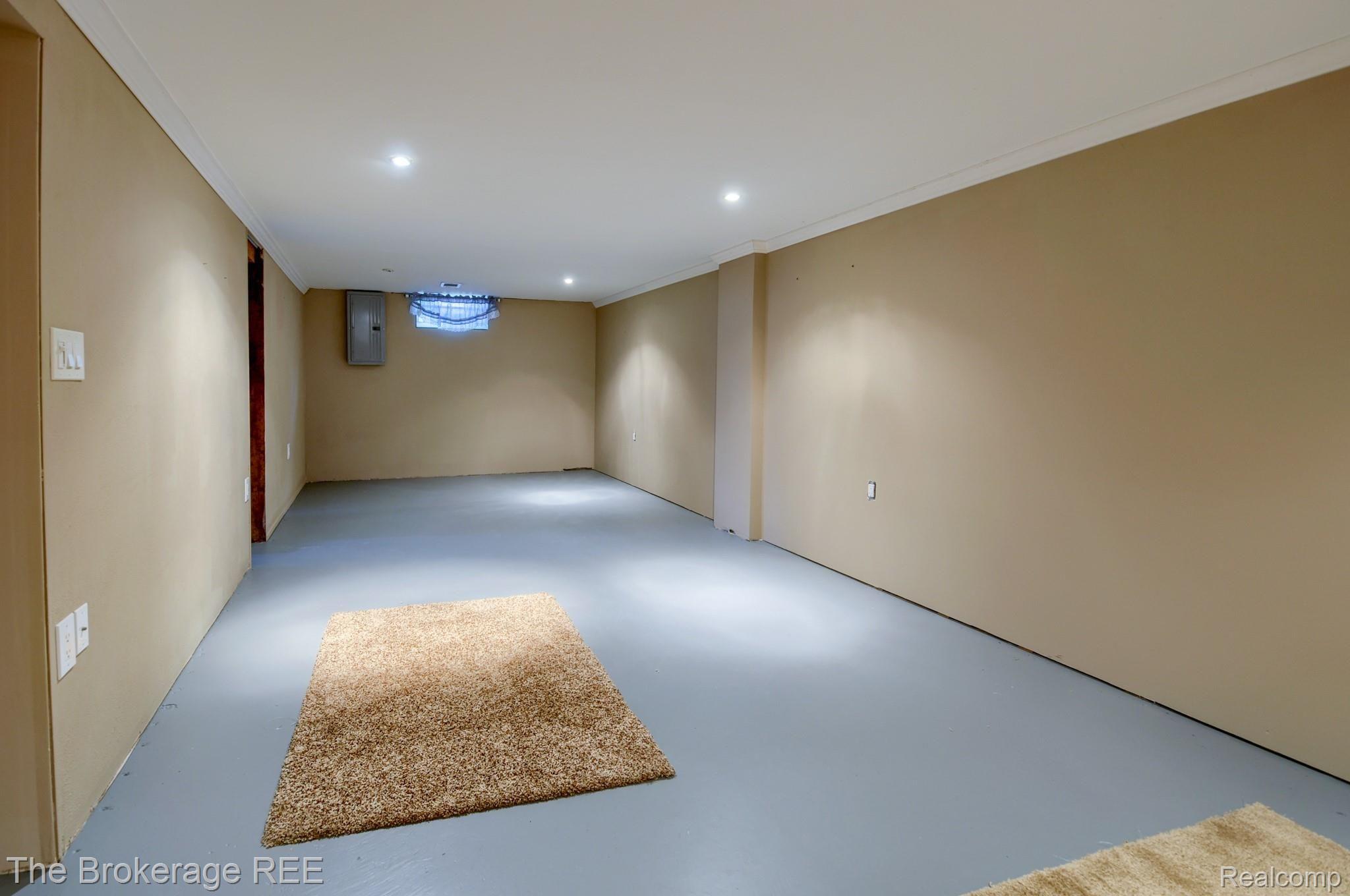 2304 East Cook Road Grand Blanc, MI 48439 - Photo 30 of 32 SD3_4761-HDR(5).jpg