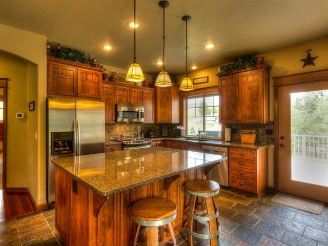 1516 South Garry Road Liberty Lake, WA 99019 - Photo 6 of 20 Gallery Image 6