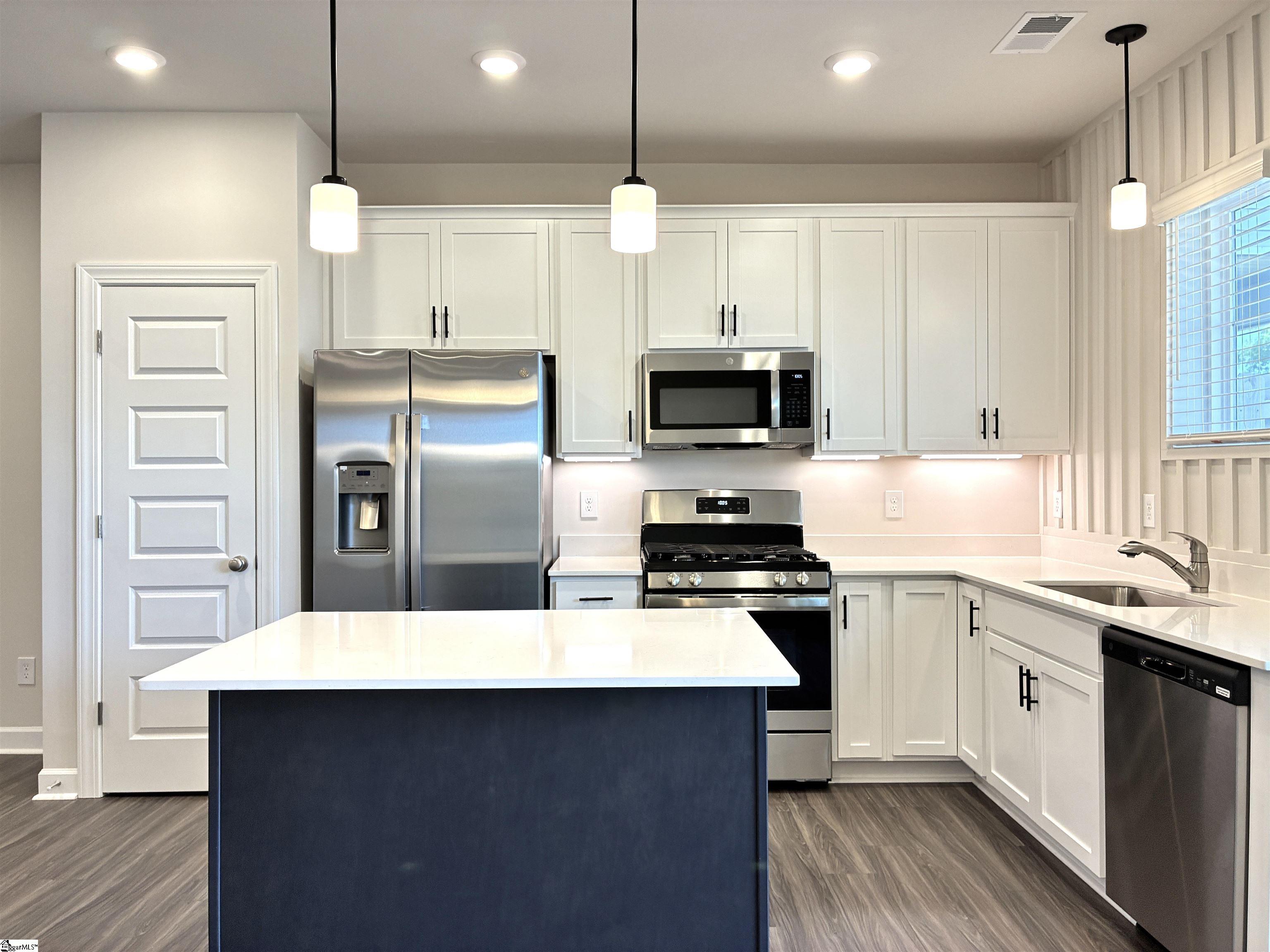 232 Crimson Tree Court Greenville, SC 29607 - Photo 5 of 22