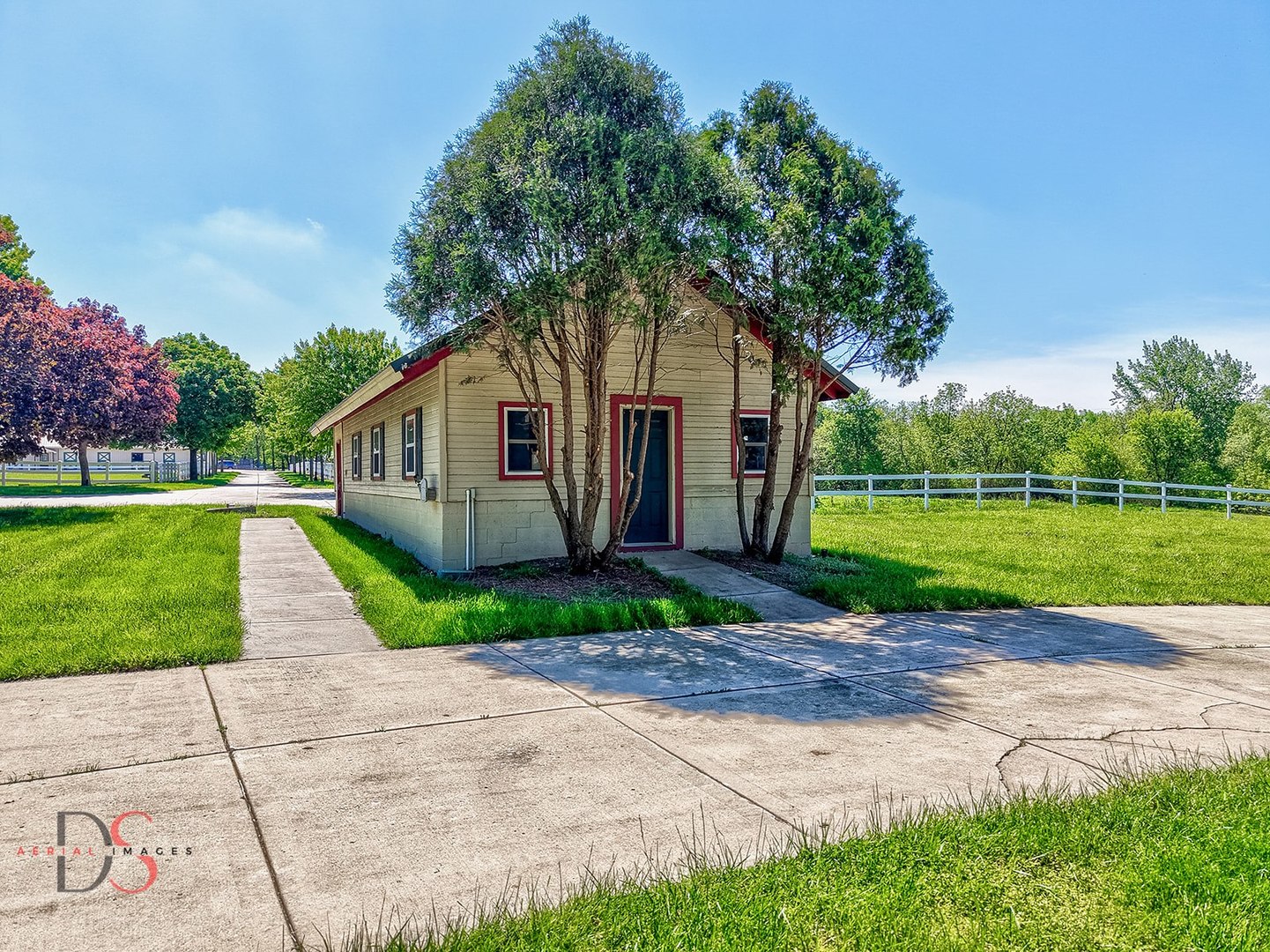 10978 A Crimmin Road Newark, IL 60541 - Photo 5 of 25