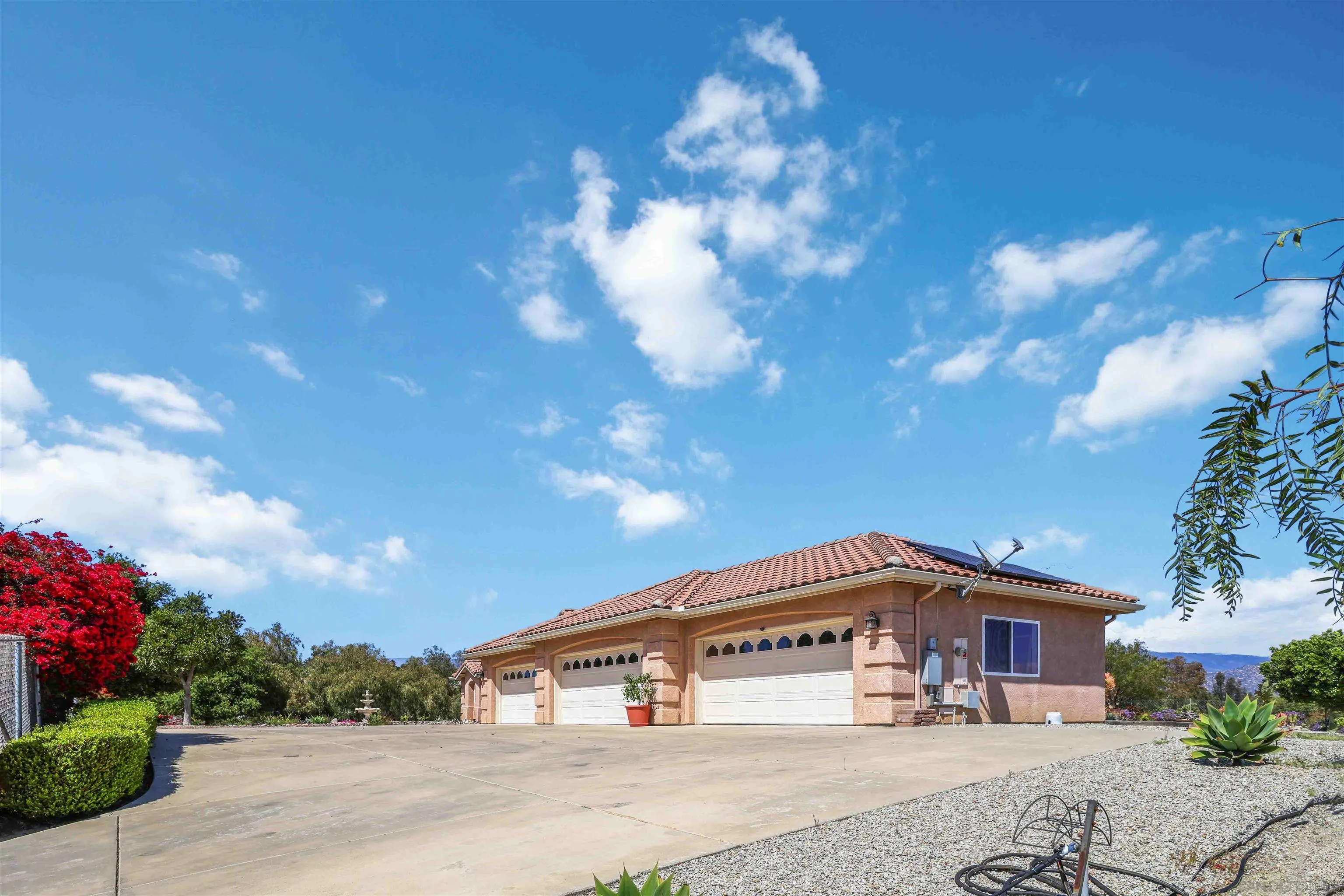 29515 The Yellow Brick Road Valley Center, CA 92082 - Photo 2 of 48 Gallery Image 2