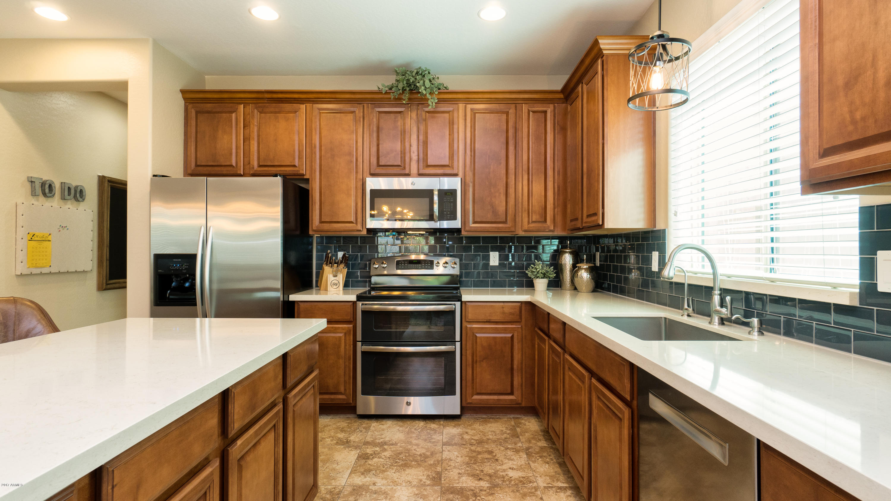 1544 East Hummingbird Way Gilbert, AZ 85297 - Photo 15 of 43 1544 E Hummingbird Way-15