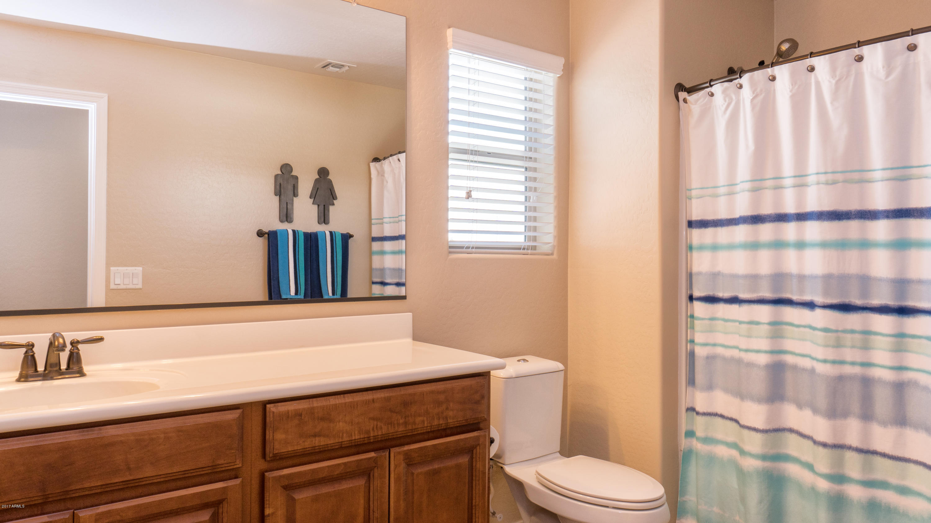1544 East Hummingbird Way Gilbert, AZ 85297 - Photo 28 of 43 1544 E Hummingbird Way-30