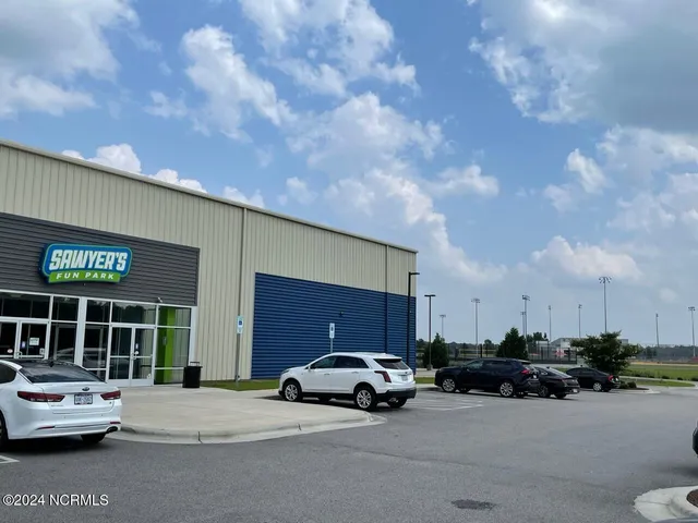 $321,300 | 416 Lemonade Lane, Grimesland, NC 27837