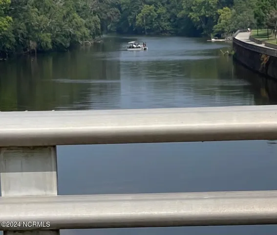 $321,300 | 416 Lemonade Lane, Grimesland, NC 27837