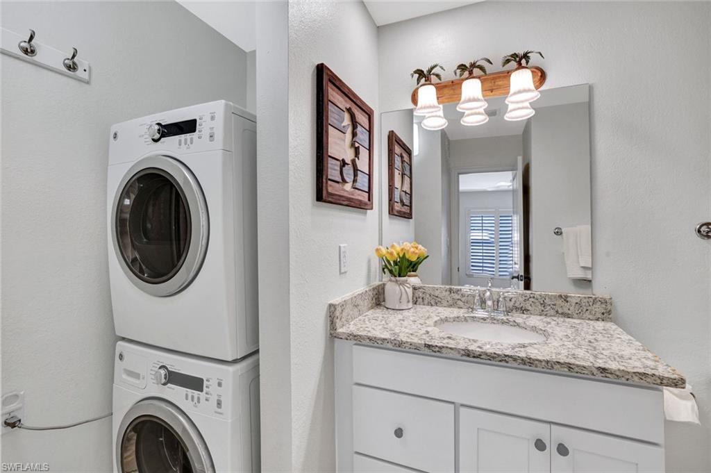 655 8th Avenue South, Unit 6 Naples, FL 34102 - Photo 16 of 20 In-Residence Washer/Dryer