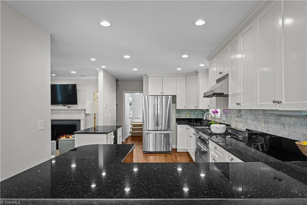 719 Dover Road Greensboro, NC 27408 - Photo 22 of 44