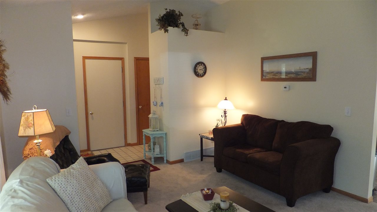 3453 Holiday Road Traverse City, MI 49686 - Photo 7 of 28 1852716-6.JPG
