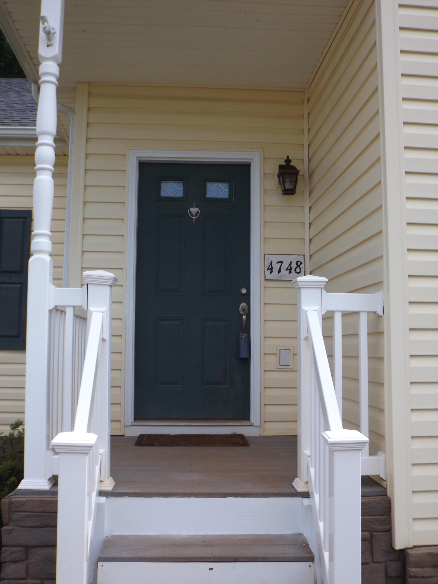 4748 Meadors Spur Road Moneta, VA 24121 - Photo 2 of 36 Covered Front Porch
