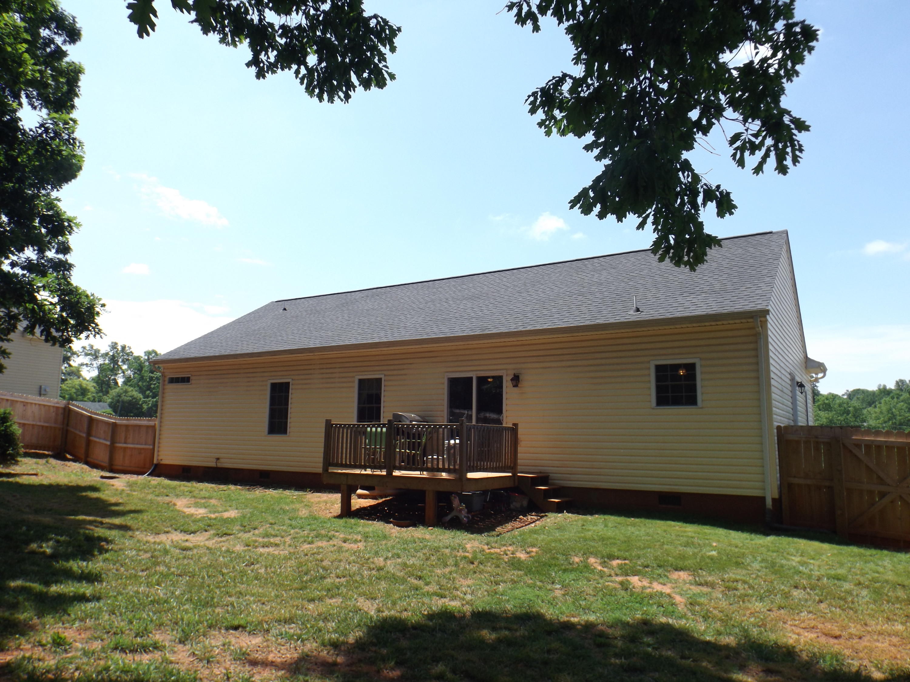 4748 Meadors Spur Road Moneta, VA 24121 - Photo 31 of 36 Rear of Home