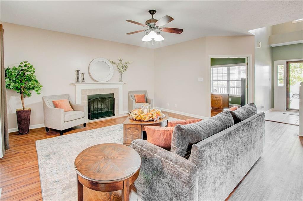 9006 Tilly Mill Road Indianapolis, IN 46278 - Photo 4 of 32