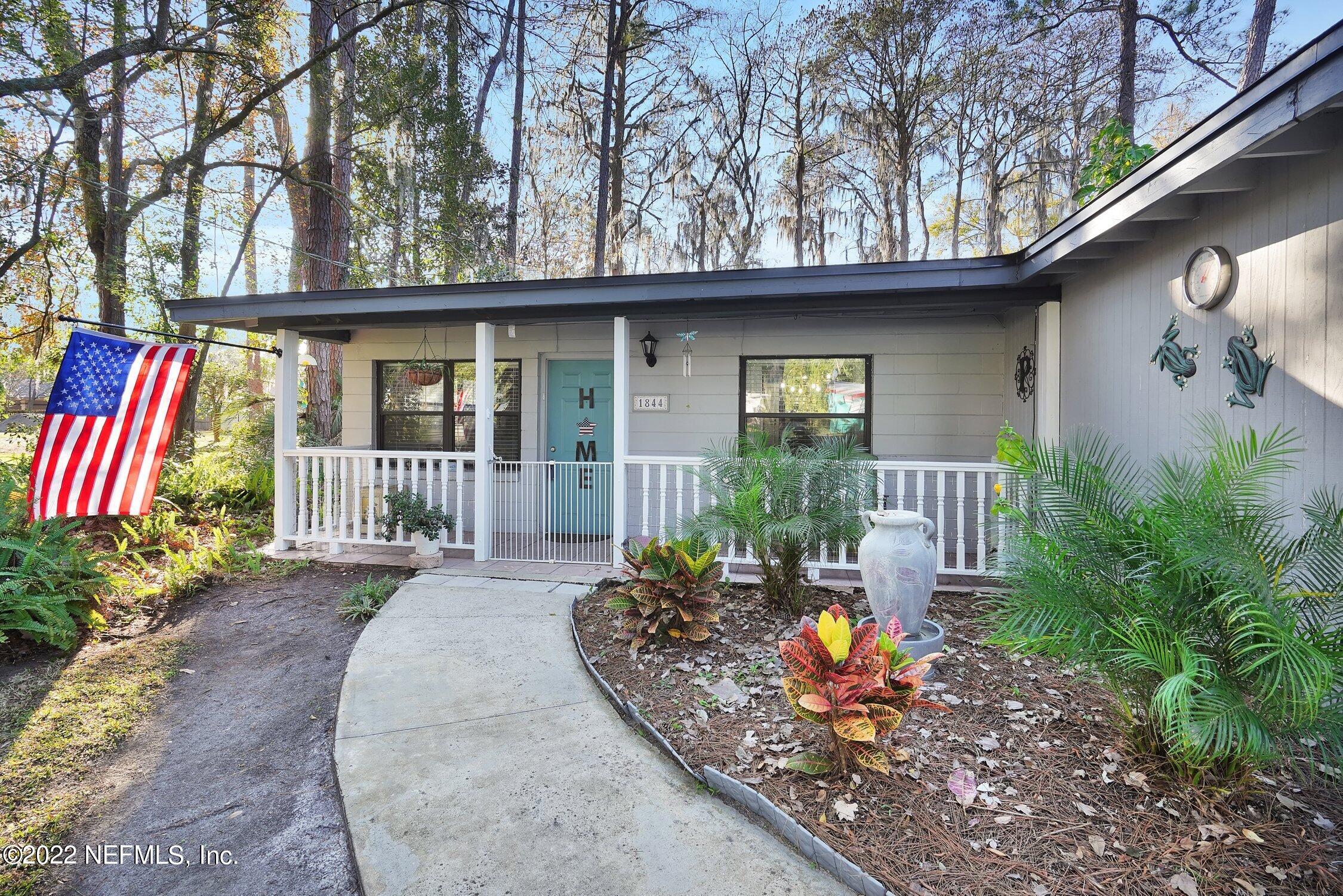 1844 Ryar Road Jacksonville, FL 32216 - Photo 3 of 25 Front Porch