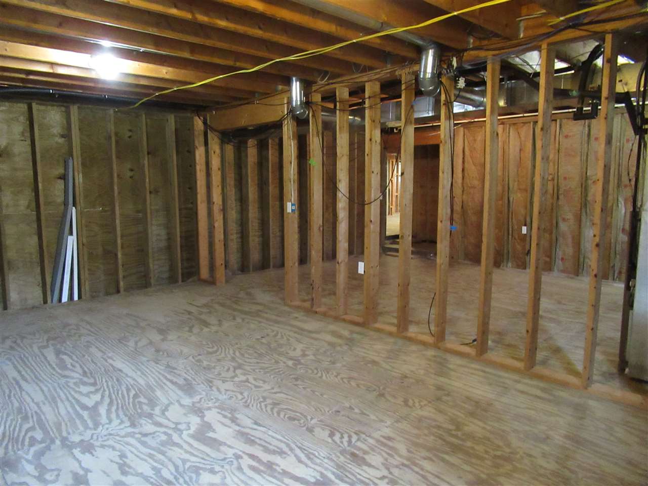 129 West Hibbard Road Owosso, MI 48867 - Photo 26 of 35 50021557-25.JPG