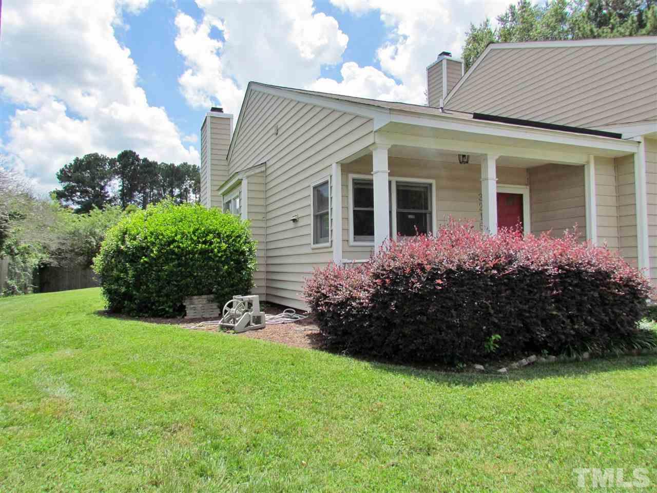 3216 Comstock Road Raleigh, NC 27604 - Photo 4 of 29