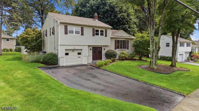 42 Hanover Place Wayne, NJ 07470 - Photo 37 of 42 Gallery Image 37