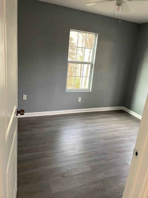 7338 Guadalcanal Road Houston, TX 77033 - Photo 10 of 11