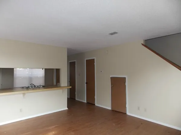 $1,475 | 8104 Dunn Street, Unit A, Austin, TX 78745