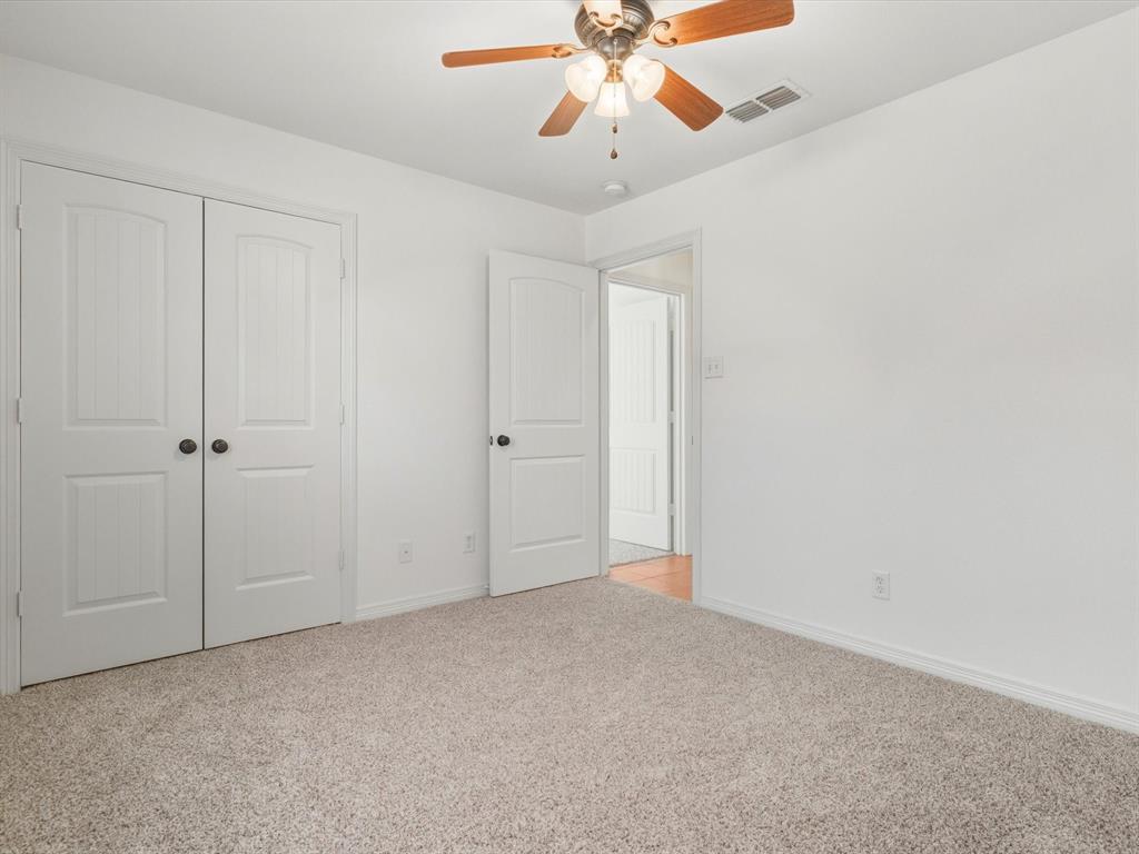 143 Florence Lane Springtown, TX 76082 - Photo 21 of 40