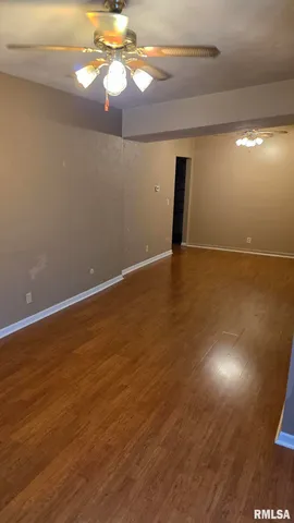 $84,990 | 6831 North Frostwood Parkway, Peoria, IL 61615