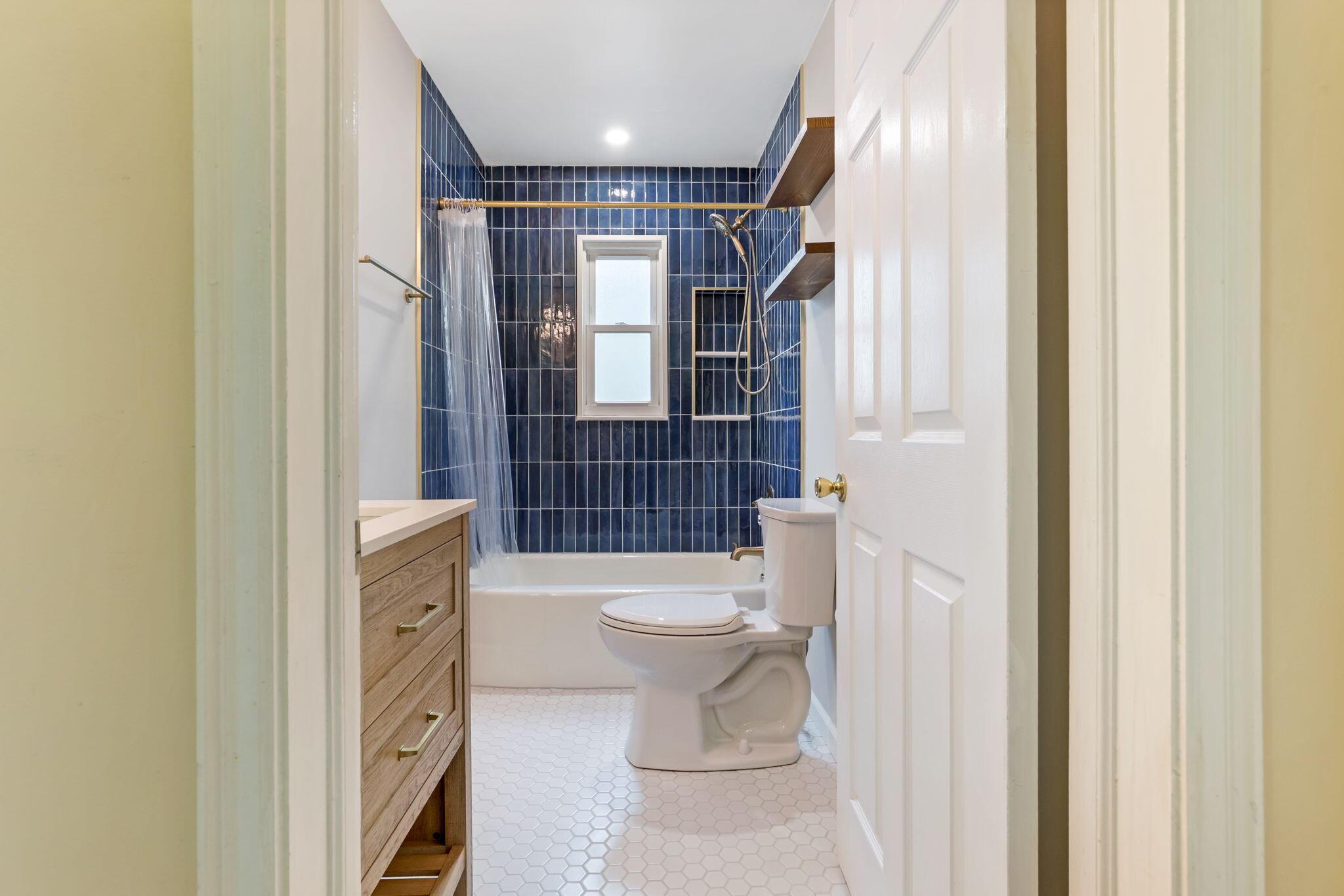 2734 Wellesley Road Columbus, OH 43209 - Photo 23 of 42